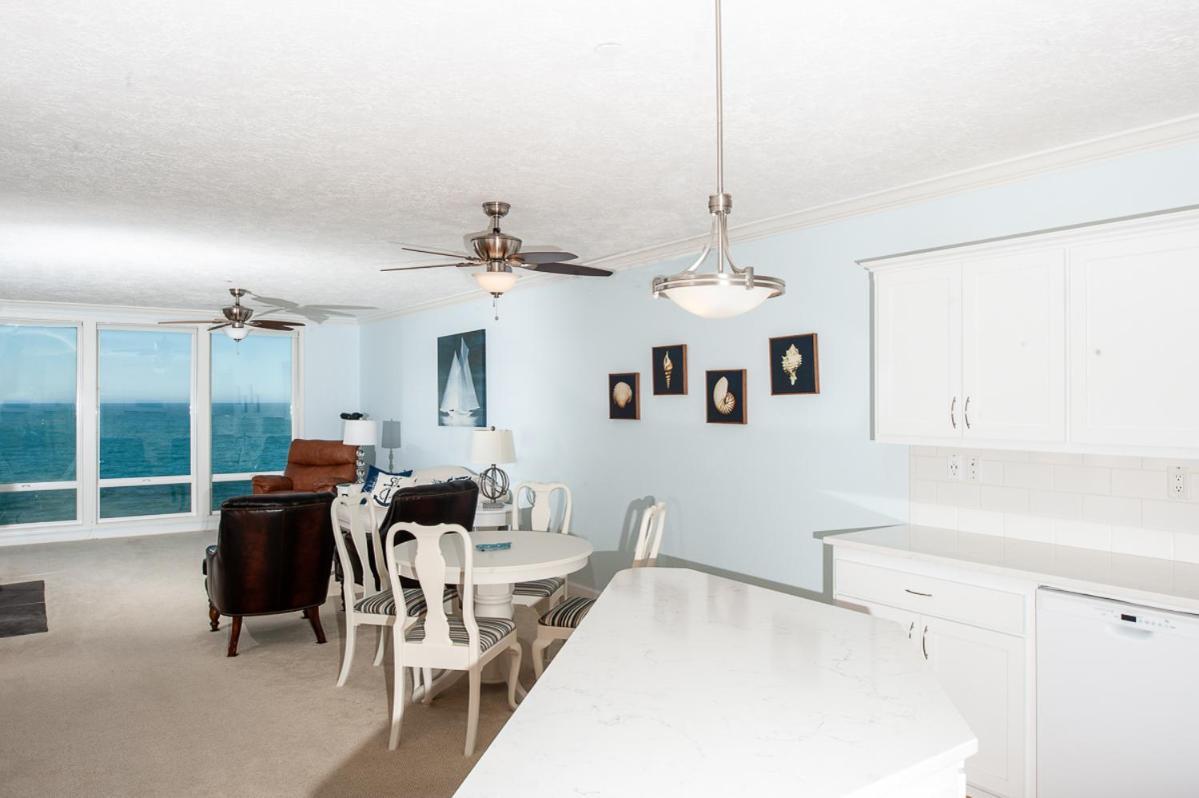 Whale Crossing Apartment Depoe Bay Bagian luar foto
